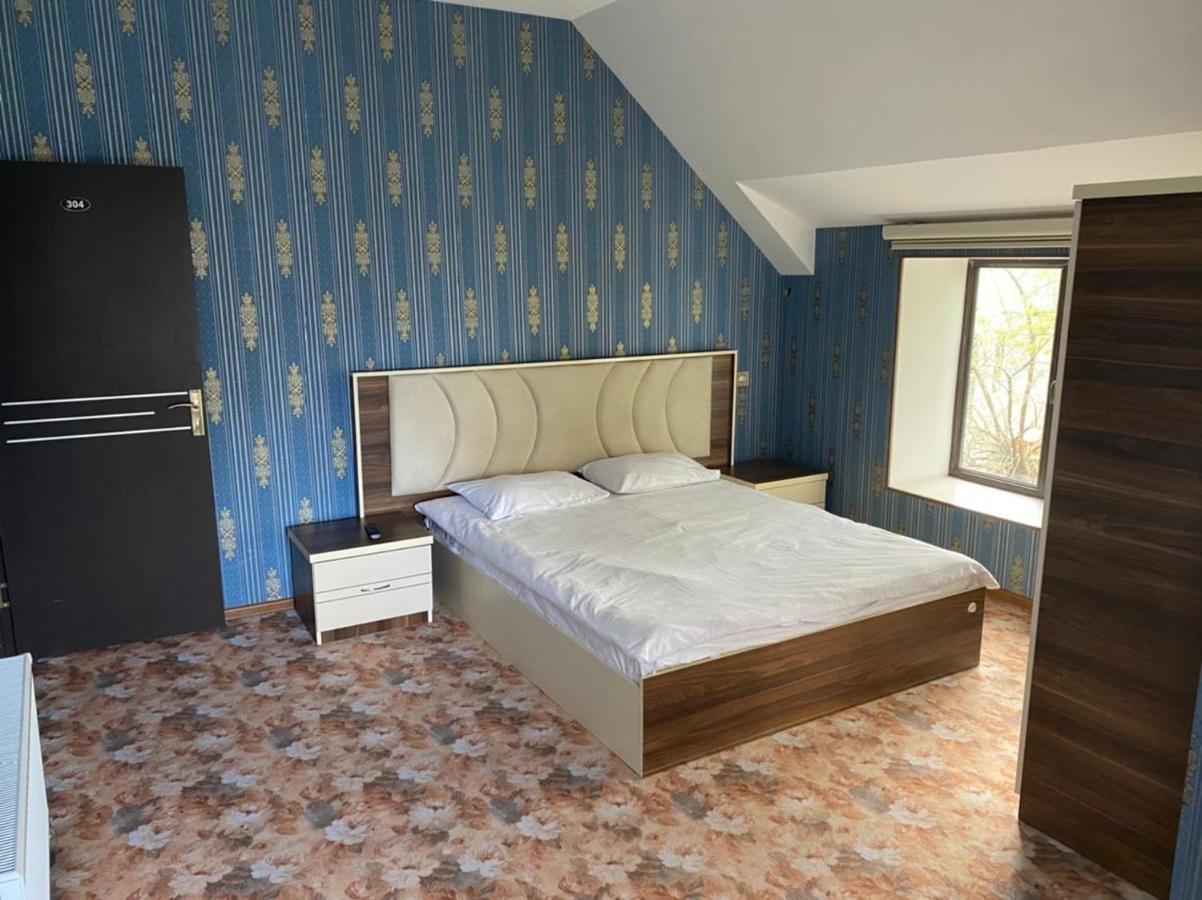 Salyut Hotel Lankaran Ngoại thất bức ảnh