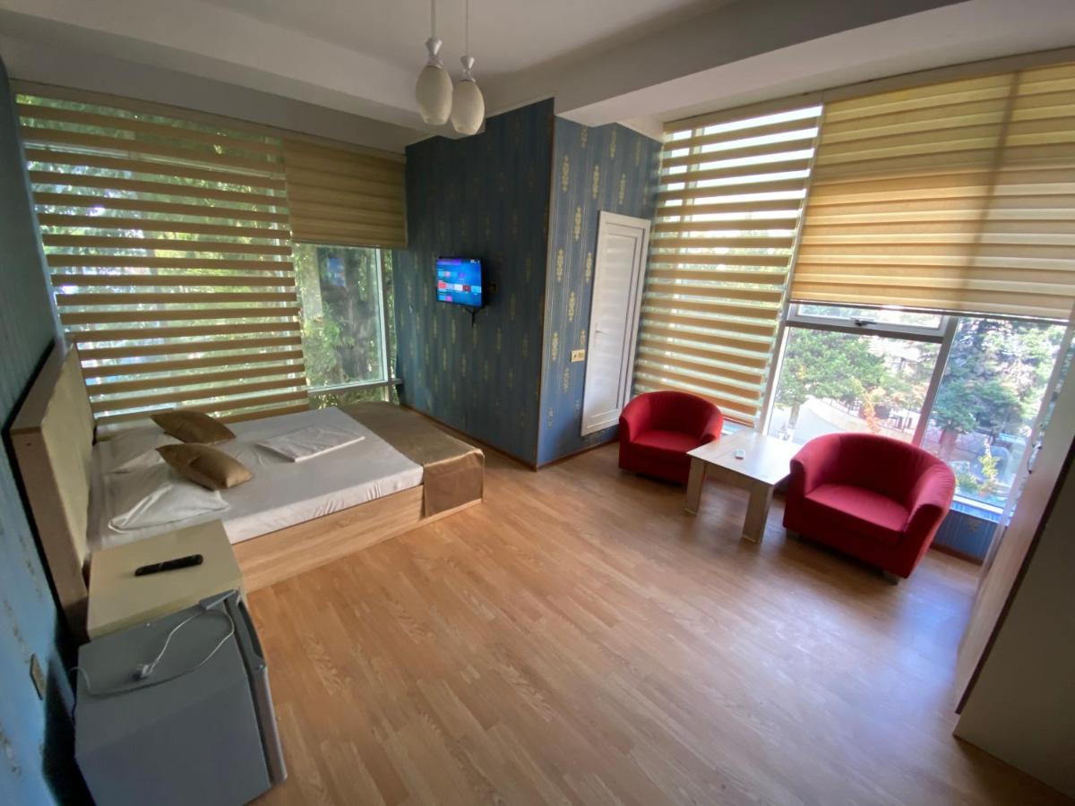 Salyut Hotel Lankaran Ngoại thất bức ảnh